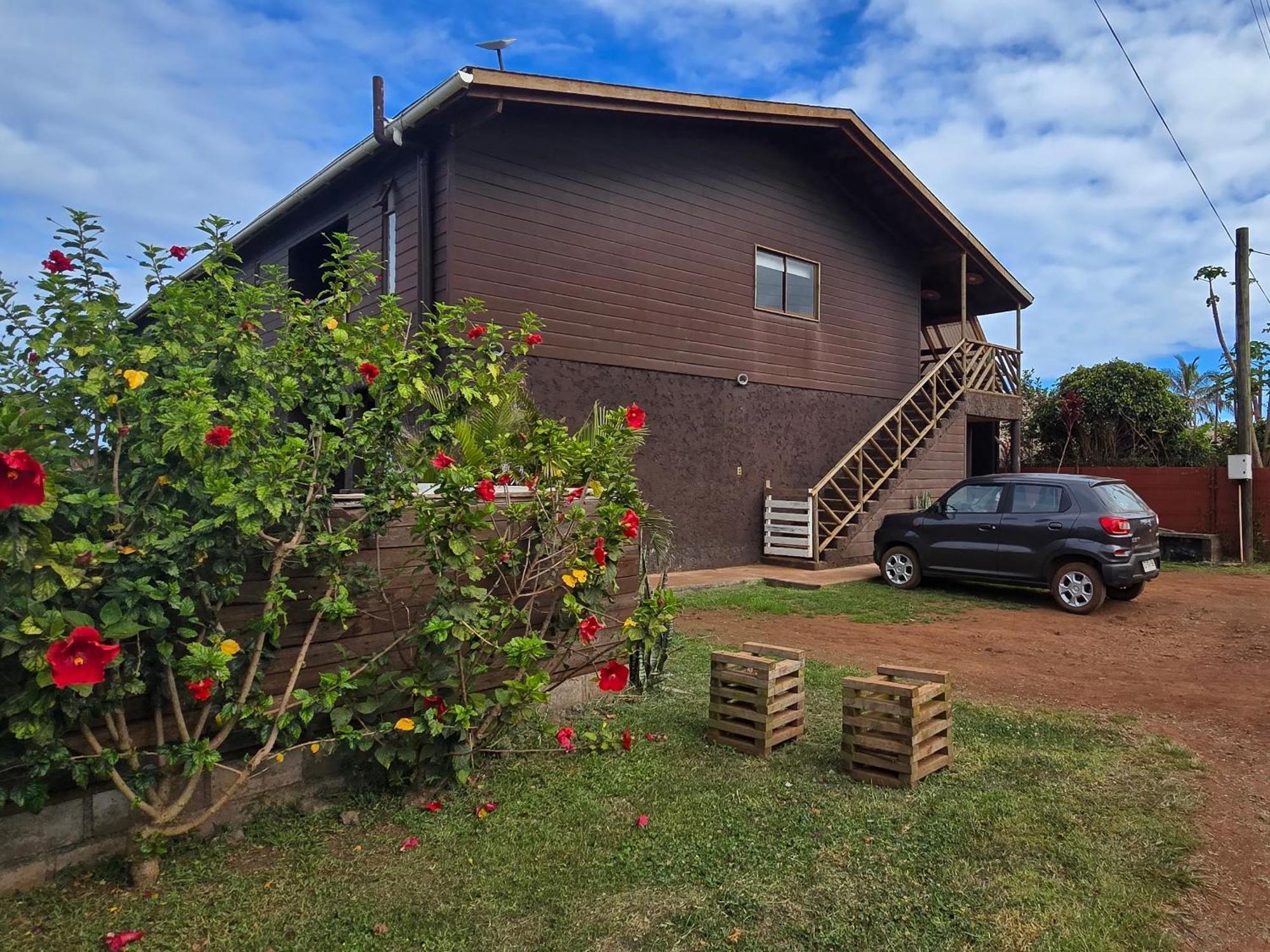 Apartamentos Tupuna Lodge Ханга-Роа Экстерьер фото