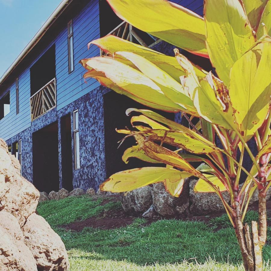 Apartamentos Tupuna Lodge Ханга-Роа Экстерьер фото